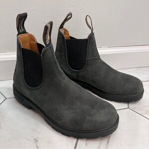 Blundstone 587 Rustic Black Premium Leather Chelsea Boots Size 8.5 Womens